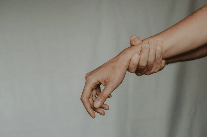 hands